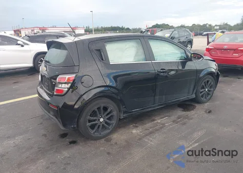 2017 Chevrolet Sonic Lt Auto z USA, uszkodzony, nr VIN 1G1JD6SHXH4172595